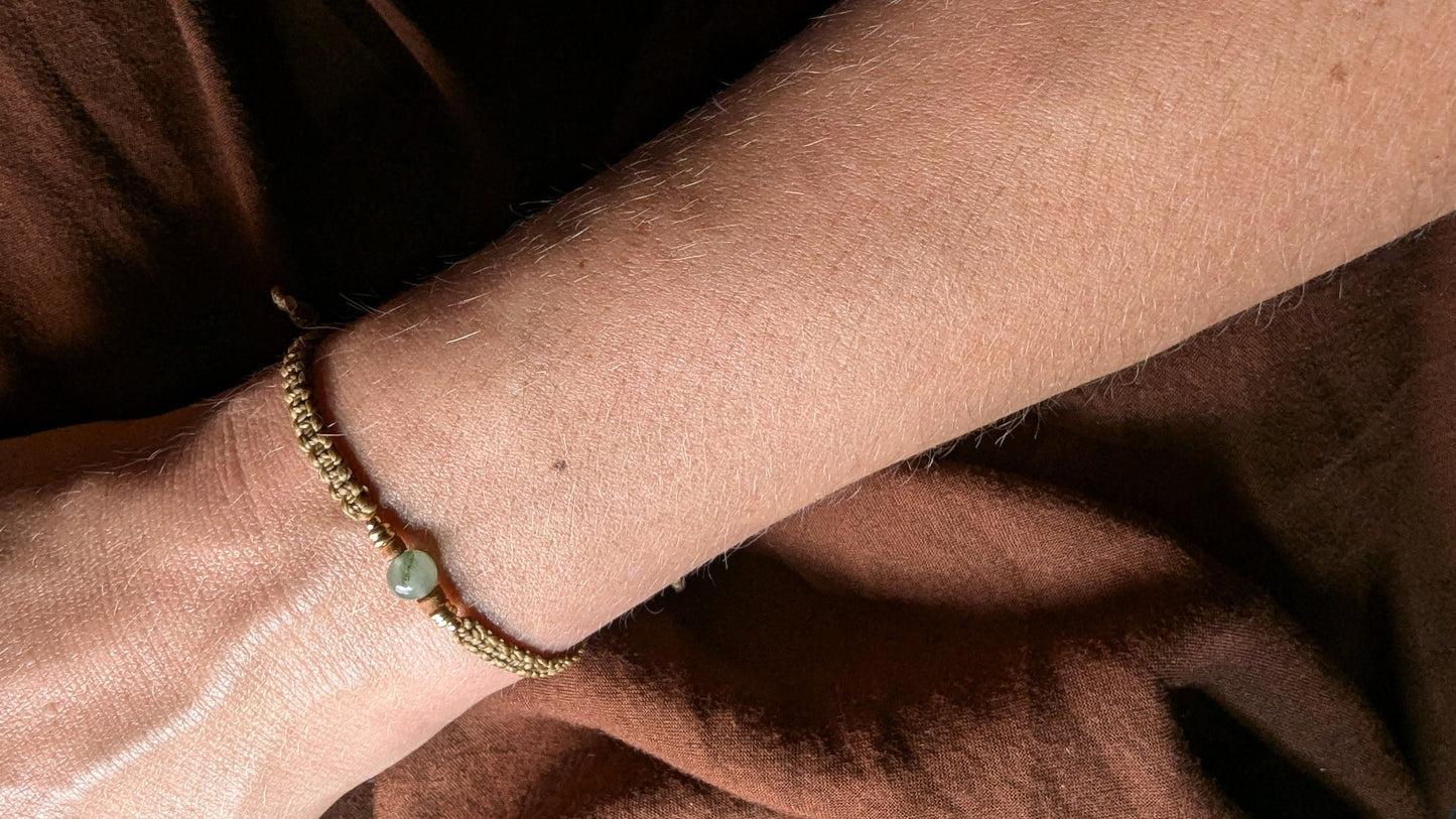 FOREST WALK | Aventurine macrame bracelet with wood
