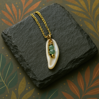 ### SRI LANKA BEACH | Cowrie Fragment Necklace