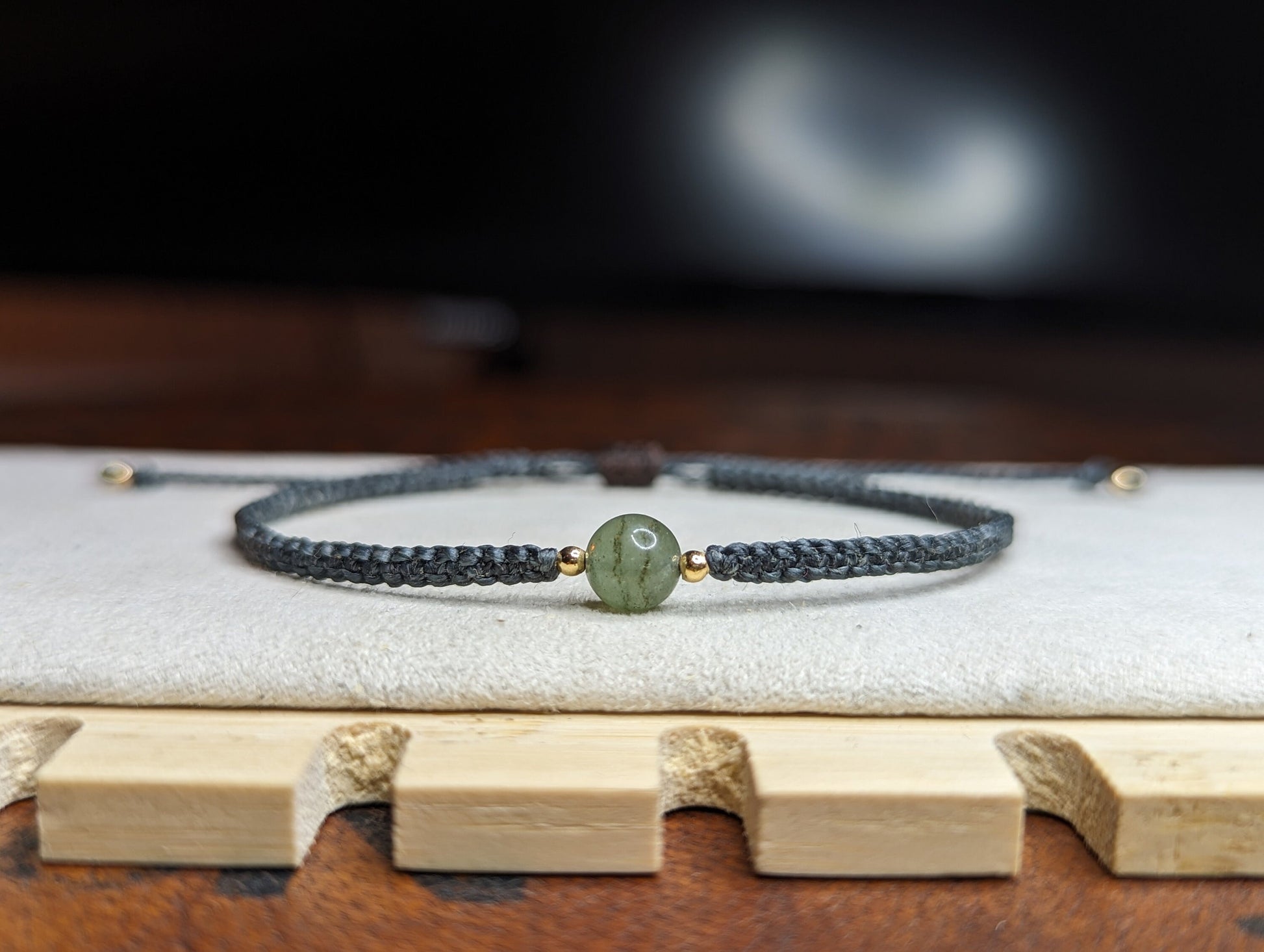 Macramé bracelet "Planet" | aventurine / anthracite / 14k gold-plated | Customizable