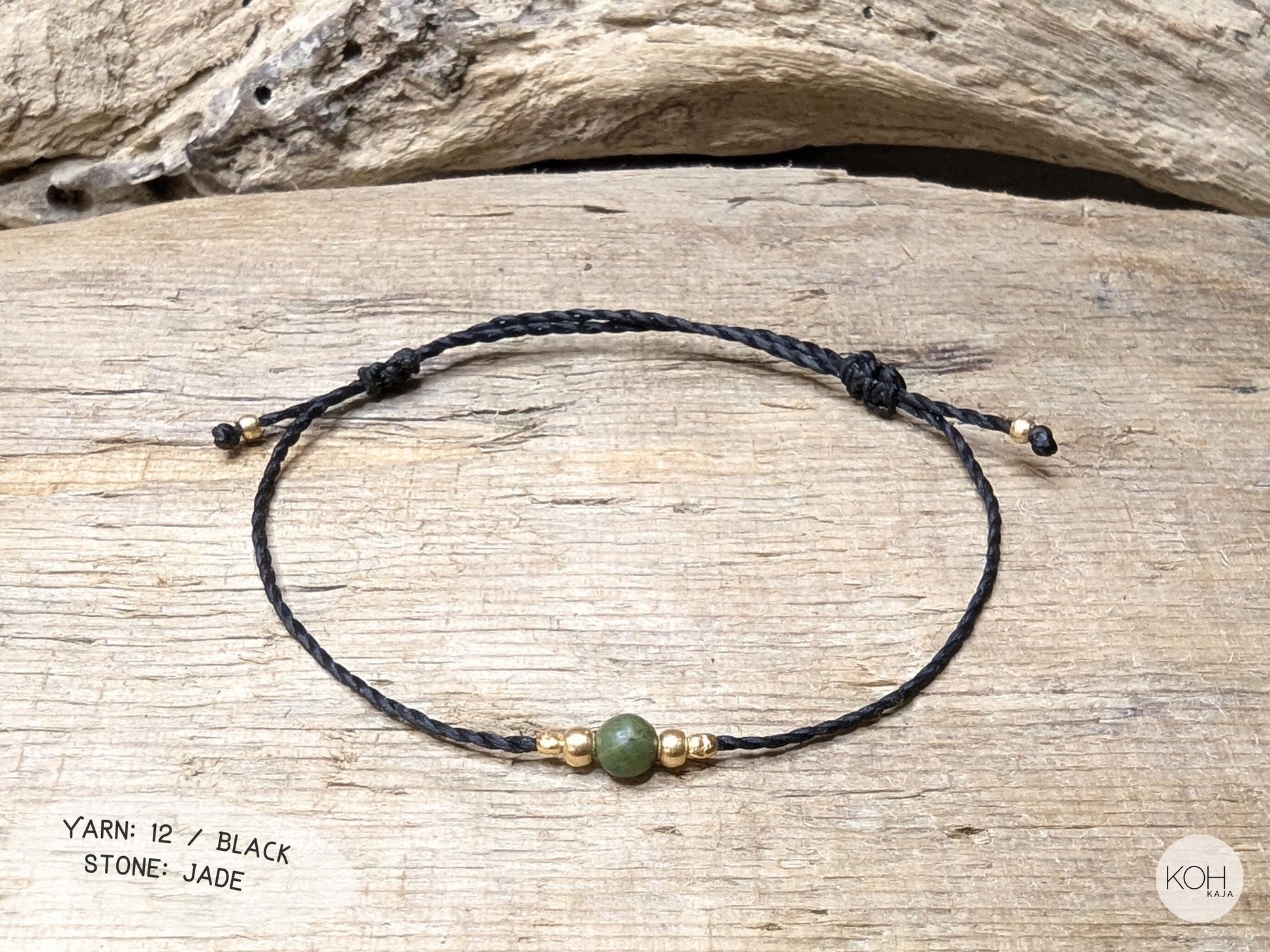 Armband Birdie - Yarn: 12_Black - Edelstein: Grüne Jade - Messing - Doppelter Schiebeknoten - Freundschaftsarmband, elegantes Armband schwarz grün gold, minimalistisches Armband, black green friendship bracelet gift for best friend, giftidea sister
