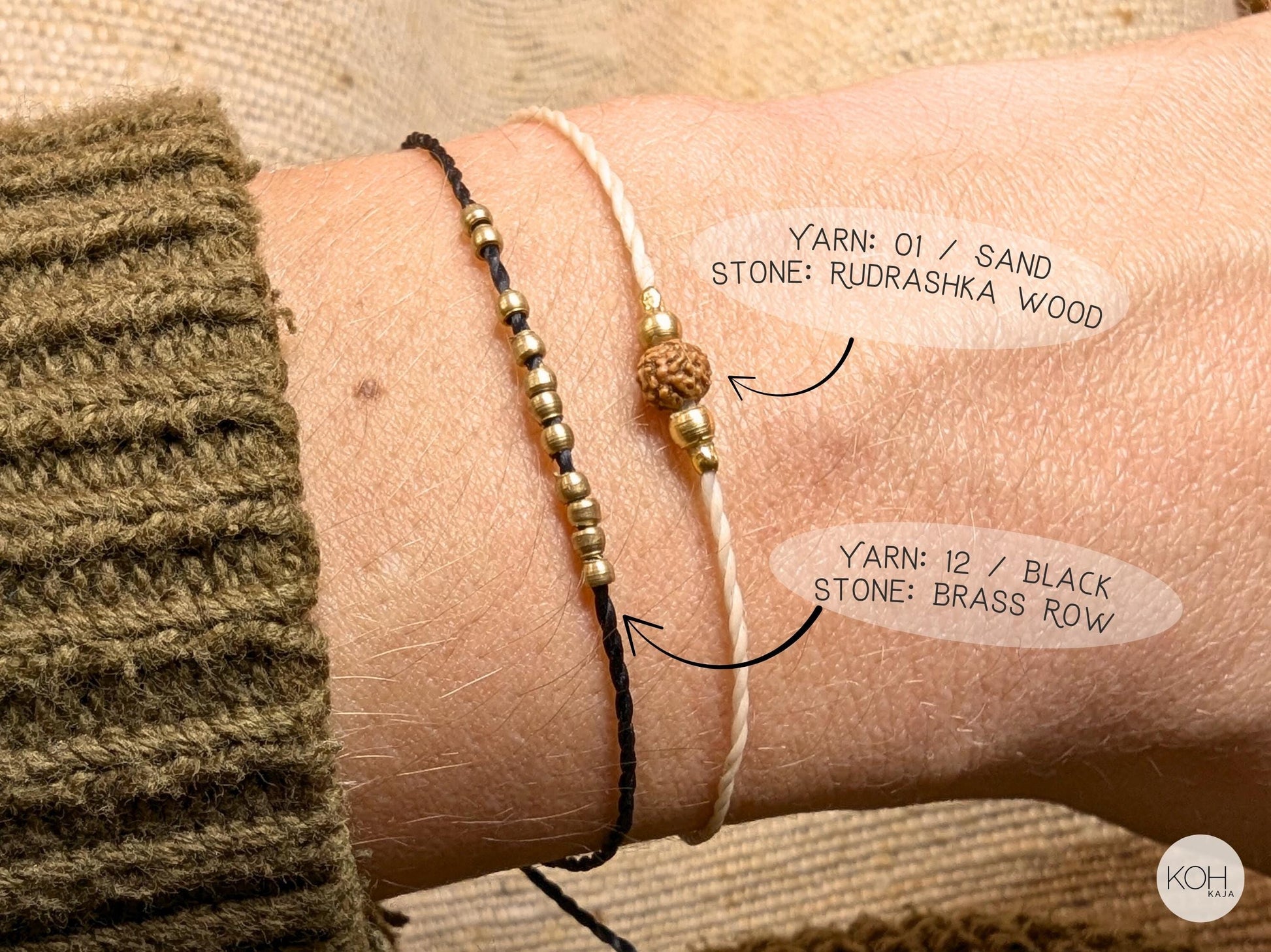 Armbänder Birdie - Yarn: 12_Black - Edelstein: Radrushka Mala Wood - Messing Perlen aus Indien, Freundschaftsarmbänder weiß schwarz gold beige braun, Armband Natur Baumsamen Yoga Wellness, Armband Set, friendship bracelet set gift for best friend