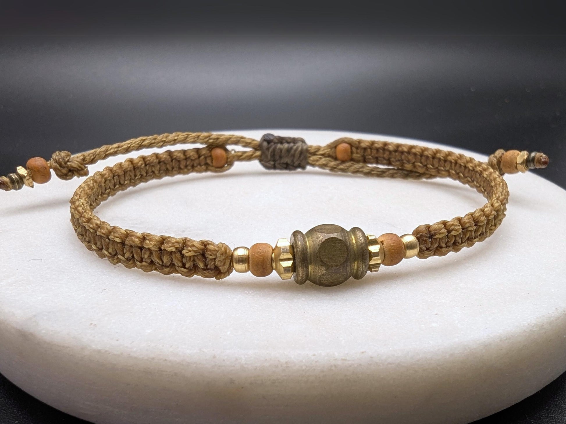 Bracelet "Antique Bangkok" | Limited Travel Edition with Vintage Brass Ornament | Antique Brass Bead from Bangkok | Retro Macrame Jewelry