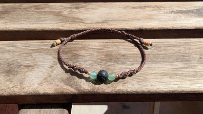 Makramee Armband "Zelda" | Aventurin (grün) & Lava (schwarz) | eigenes Armband kreieren | Fantasy Armband mit Naturstein